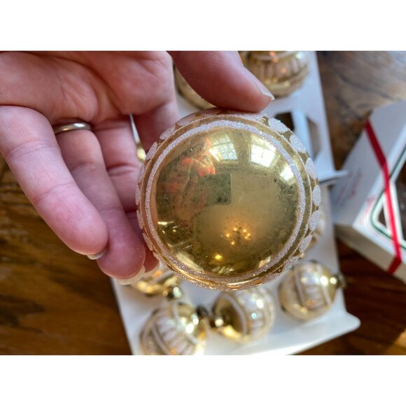 Vintage Pyramid Glass Gold Christmas Tree Ornaments With Frosted Design Set Of 1 - Picture 3 of 6